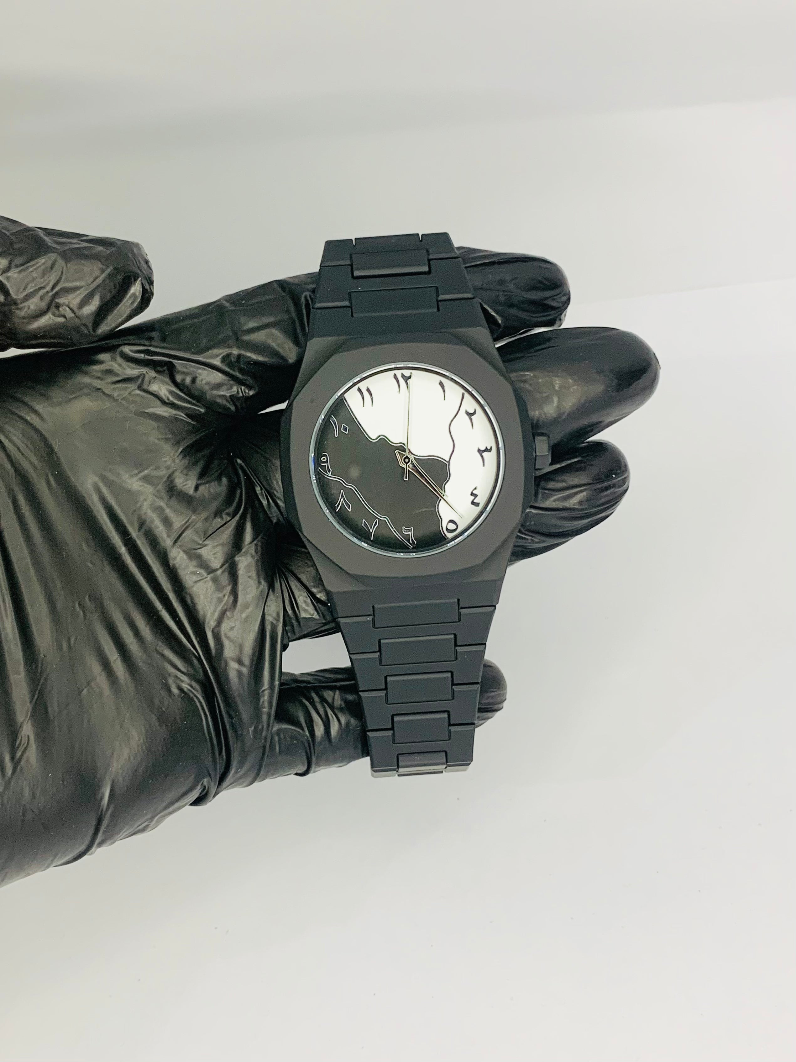 Arabic Aura Black & White Dail