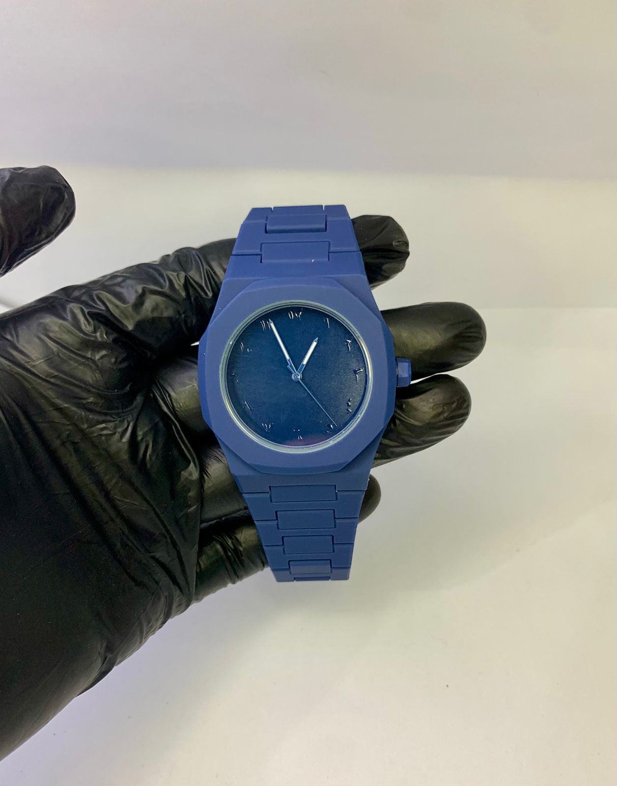 BLUE AURA WATCH
